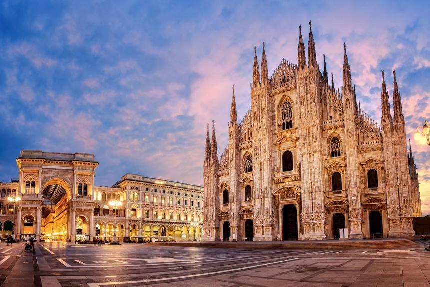 Duomo City Center - Petit Studio Milán Exterior foto